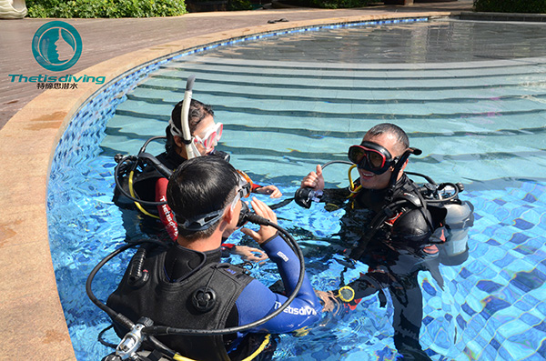 12/12正式上線！PADI 最新課程【休閑潛水員Resort Diver】 丨 一天拿證，潛遍全球